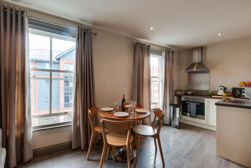 Private kitchen, Base Serviced Apartments - City Road