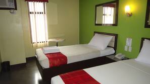 Free WiFi, linens