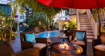 Azalea Inn and Villas