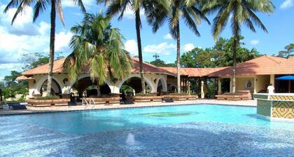 Hotel Campestre El Campanario