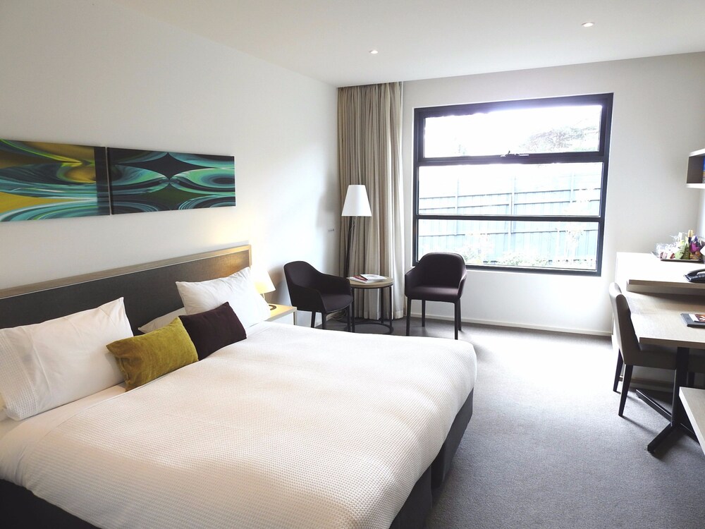 Flinders Hotel