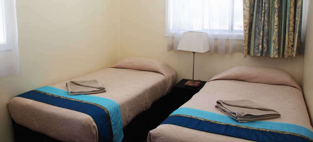 Titania Motel