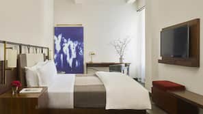 Frette Italian sheets, premium bedding, down comforters, minibar