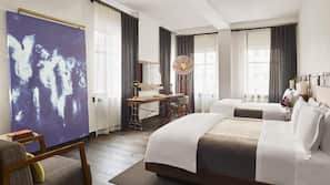 Frette Italian sheets, premium bedding, down comforters, minibar