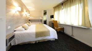 Premium bedding, in-room safe, desk, soundproofing