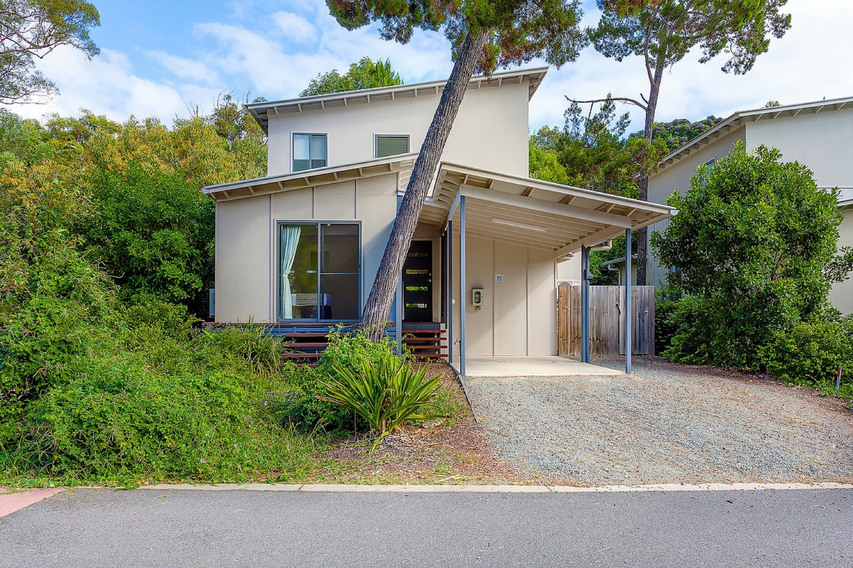 Rainbow Beach Resort