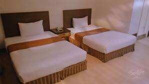 Down comforters, iron/ironing board, free WiFi