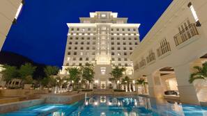 Indoor pool, outdoor pool, open 7:00 AM to 11:00 PM, pool umbrellas