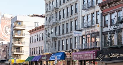Bowery Grand Hotel