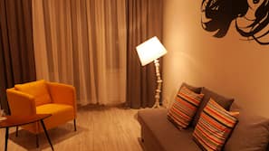 In-room safe, desk, free WiFi, wheelchair access