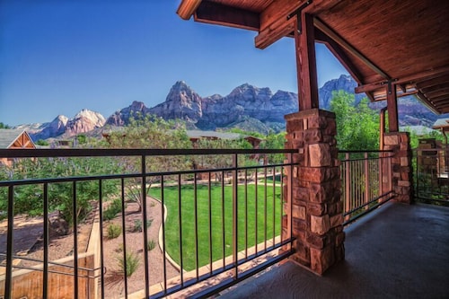 Balcony, Cable Mountain Lodge