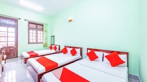 Minibar, desk, free WiFi, linens