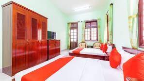 Minibar, desk, free WiFi, linens