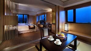 Premium bedding, down comforters, minibar, in-room safe
