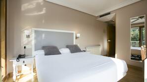 Coffre-forts dans les chambres, bureau, Wi-Fi gratuit, draps fournis