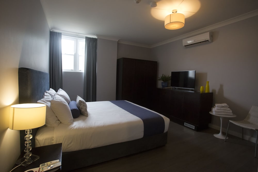 Seabreeze Hotel