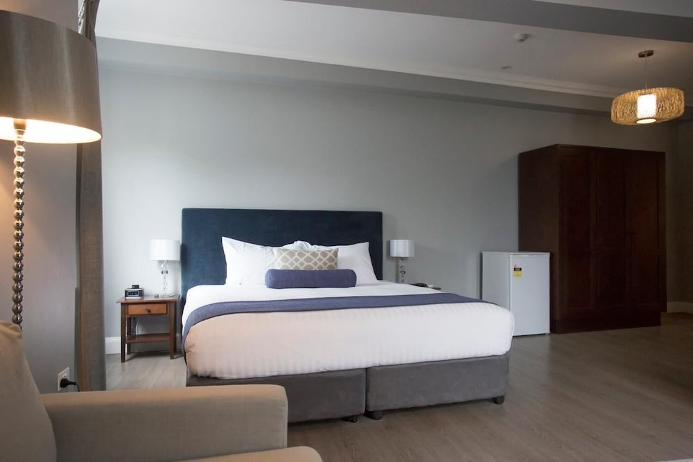 Seabreeze Hotel