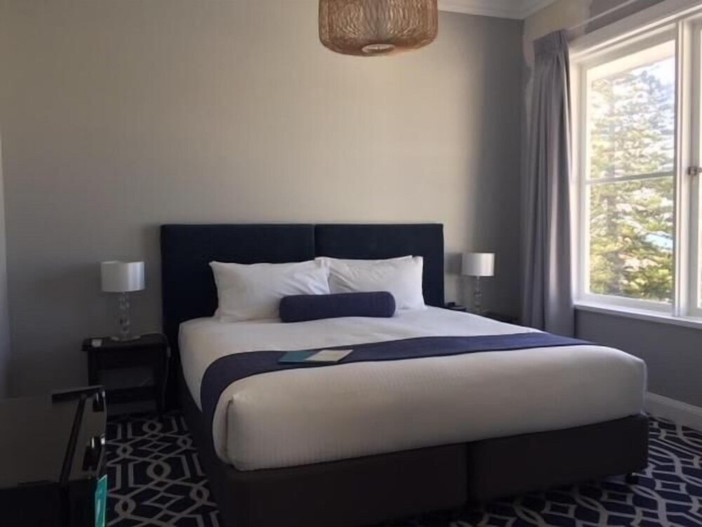 Seabreeze Hotel