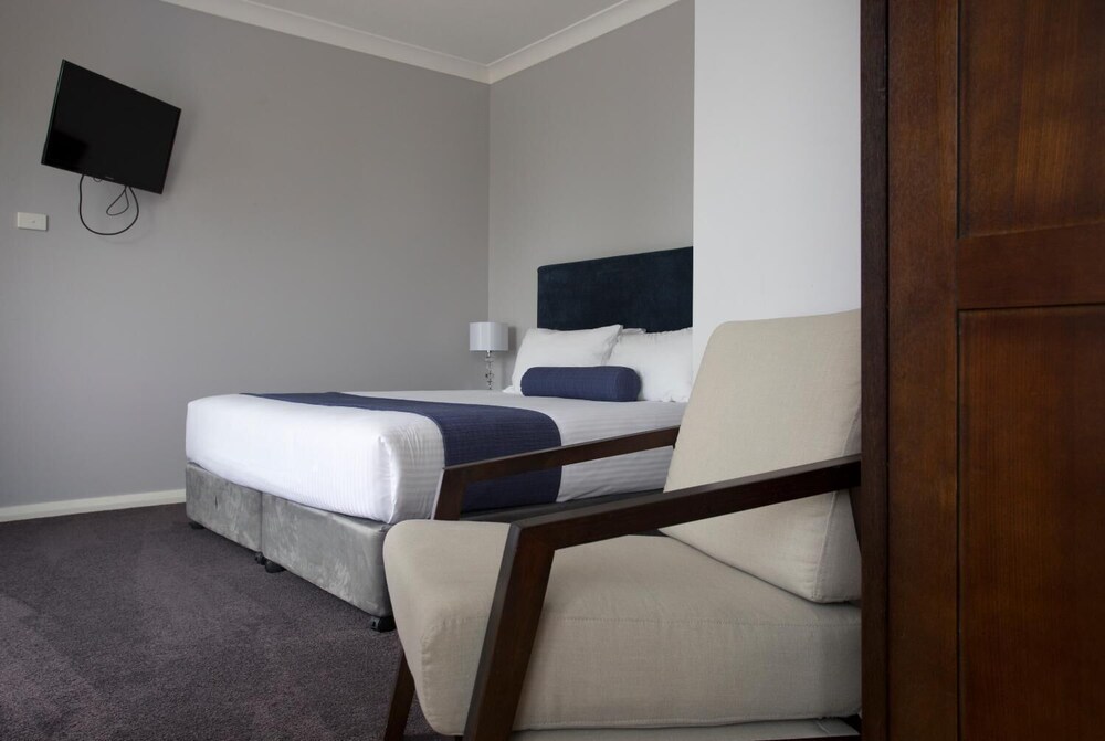 Seabreeze Hotel