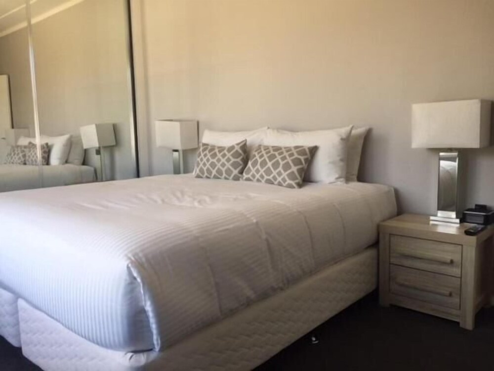 Seabreeze Hotel