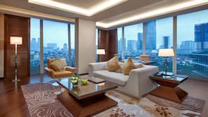 Pillowtop beds, minibar, in-room safe, desk