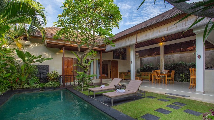 Sandi Agung Villa