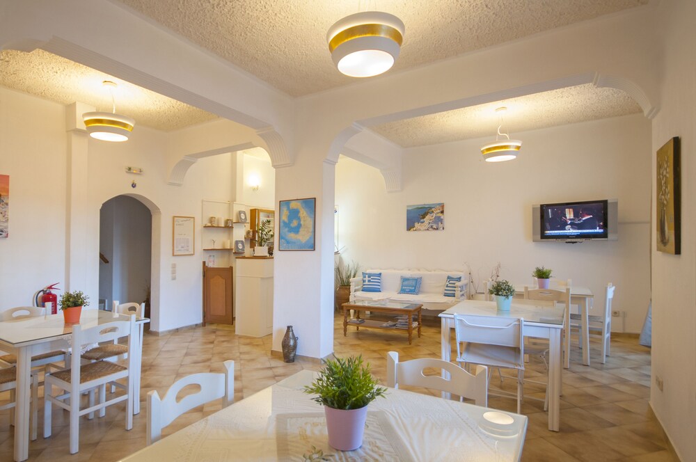 Santa Elena Santorini 2018 Hotel S Expedia Balcony View Featured Image Lobby Lounge Guestroom Terrace Patio