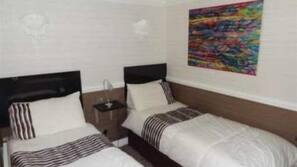 Minibar, iron/ironing board, free WiFi