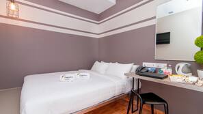 Free WiFi, linens