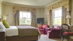 In-room safe, desk, laptop workspace, iron/ironing board