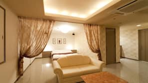 Premium bedding, minibar, individually decorated, individually furnished
