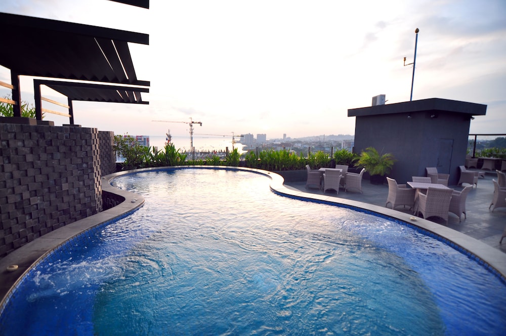 Grand Jatra Hotel Balikpapan in Balikpapan Best Rates & Deals on Orbitz