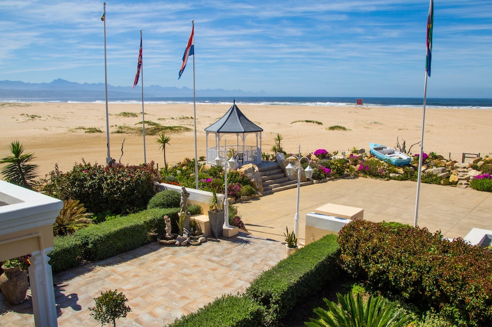 Book Milkwood Manor on Sea | Plettenberg Bay Hotel Deals