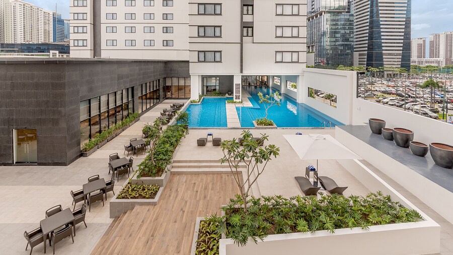 Seda Bonifacio Global City