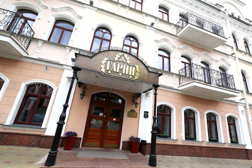 Hotels Near National Opera And Ballet Of Belarus Minsk - 