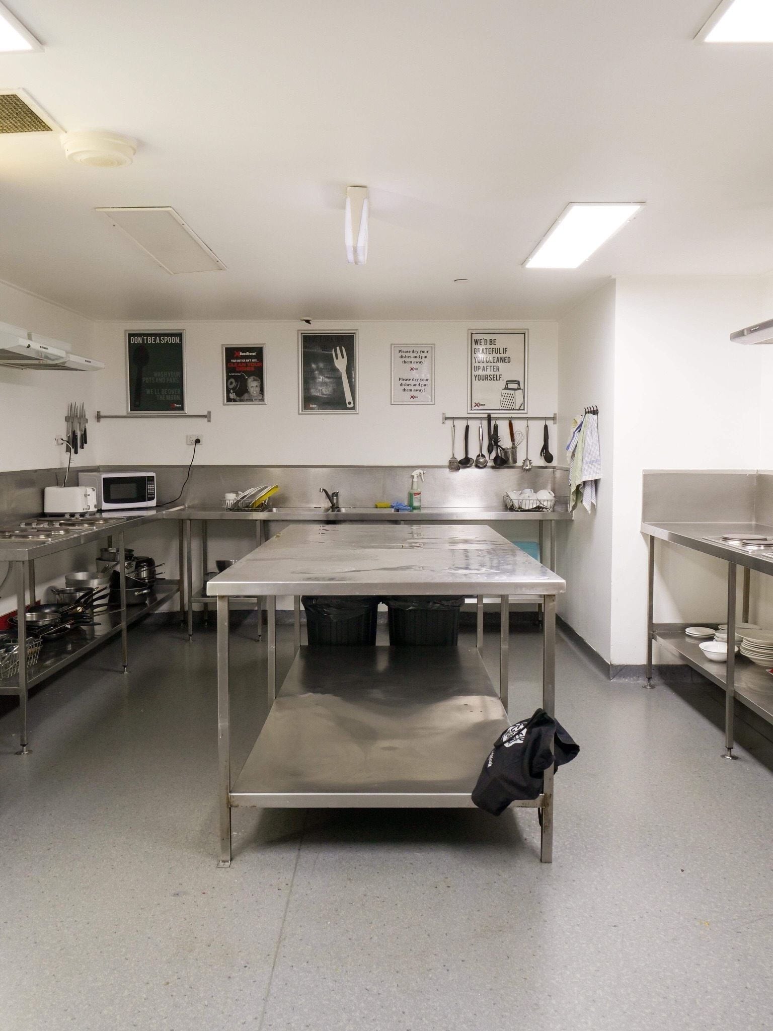 Base Backpackers Brisbane Uptown - Hostel