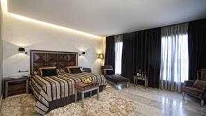 1 dormitorio, ropa de cama de alta calidad, caja fuerte y escritorio