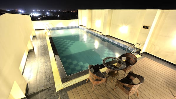 Outdoor pool, a rooftop pool
