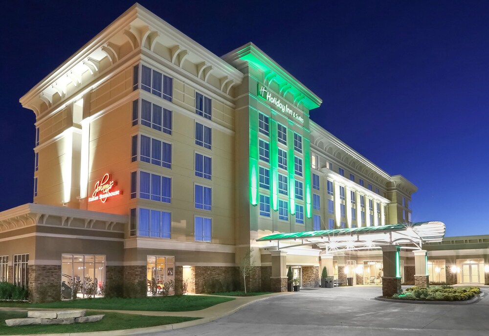 Holiday Inn and Suites East Peoria in Peoria, United States