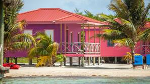 Private beach, white sand, sun loungers, beach towels
