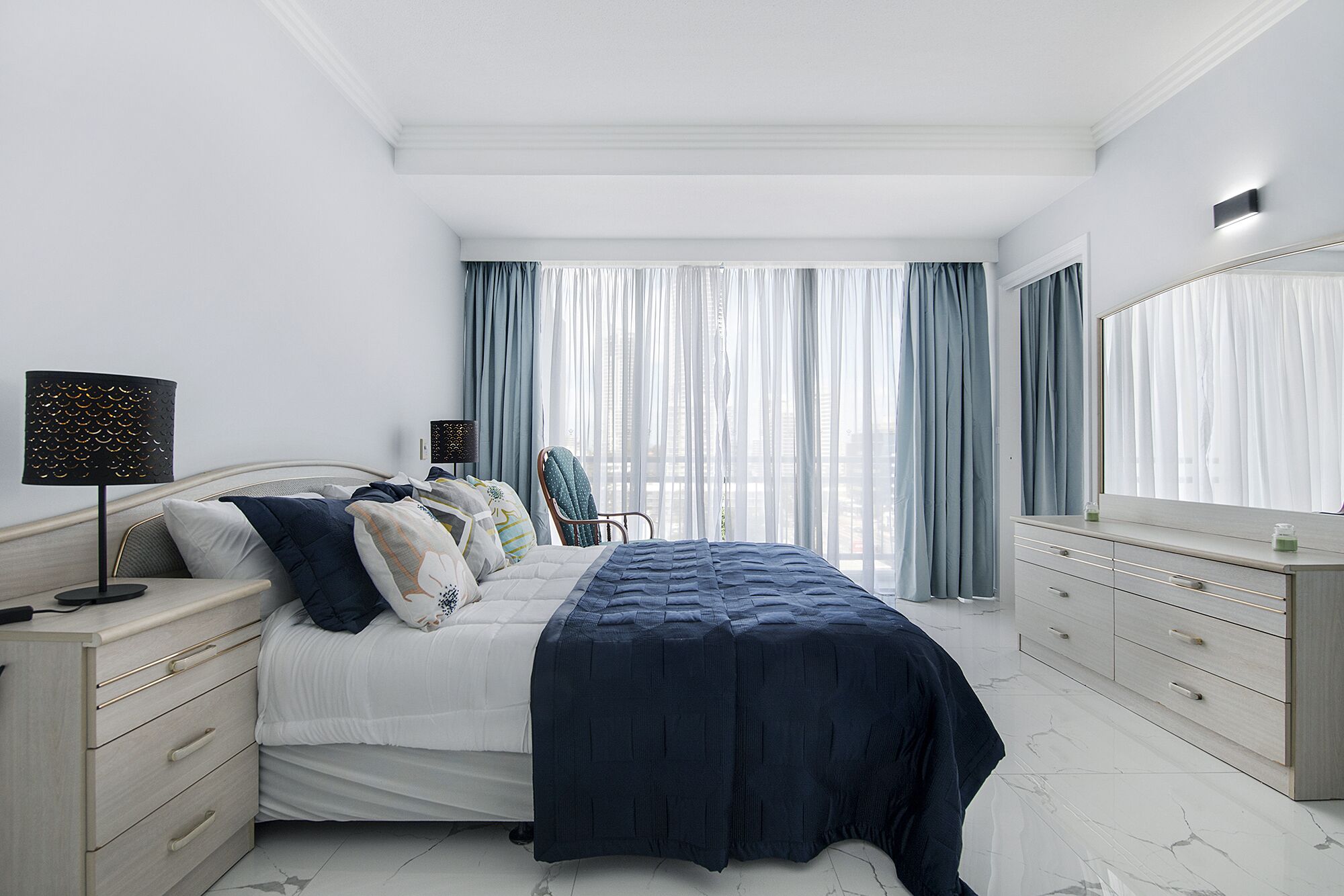 Luxury Modern Apartment, Surfers Paradise, Crown Mantra