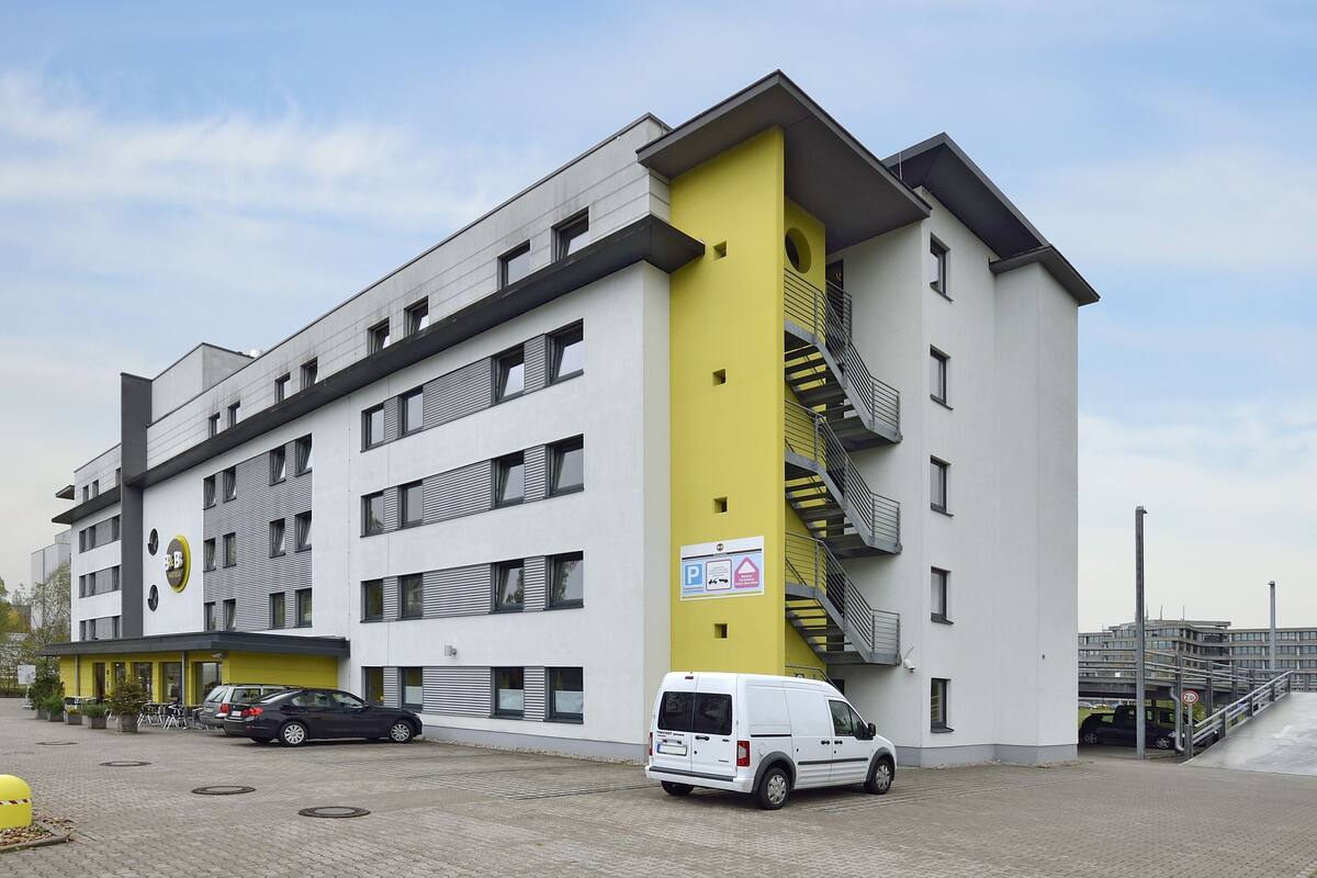 B B Hotel Munchen Messe 21 Room Prices Deals Reviews Expedia Com