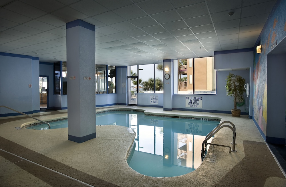 Gorgeous Ocean View Suite + Official On-Site Rental Privileges