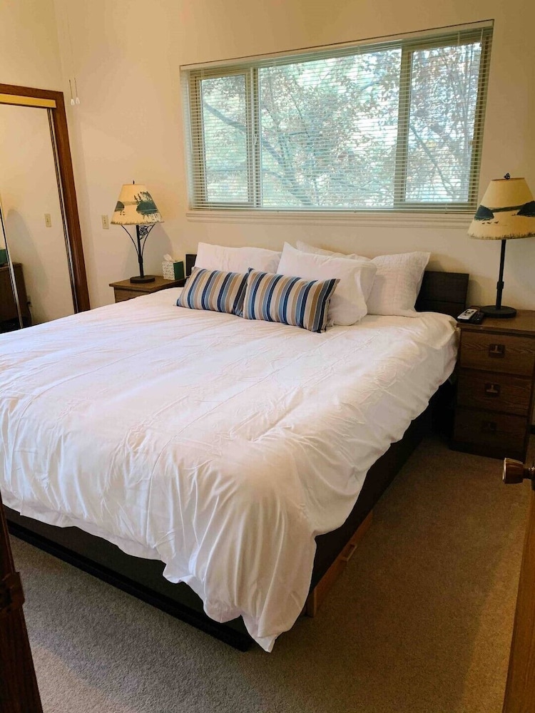 Family Friendly Unit in Huntsville, Utah, 10 min to Ski Snow Basin. er County Vrbo