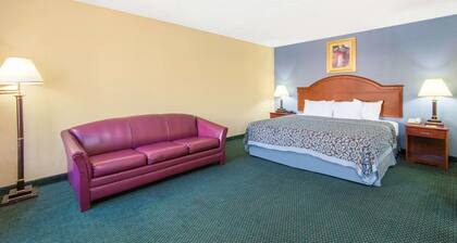 Blue Way Inn & Suites Wichita East