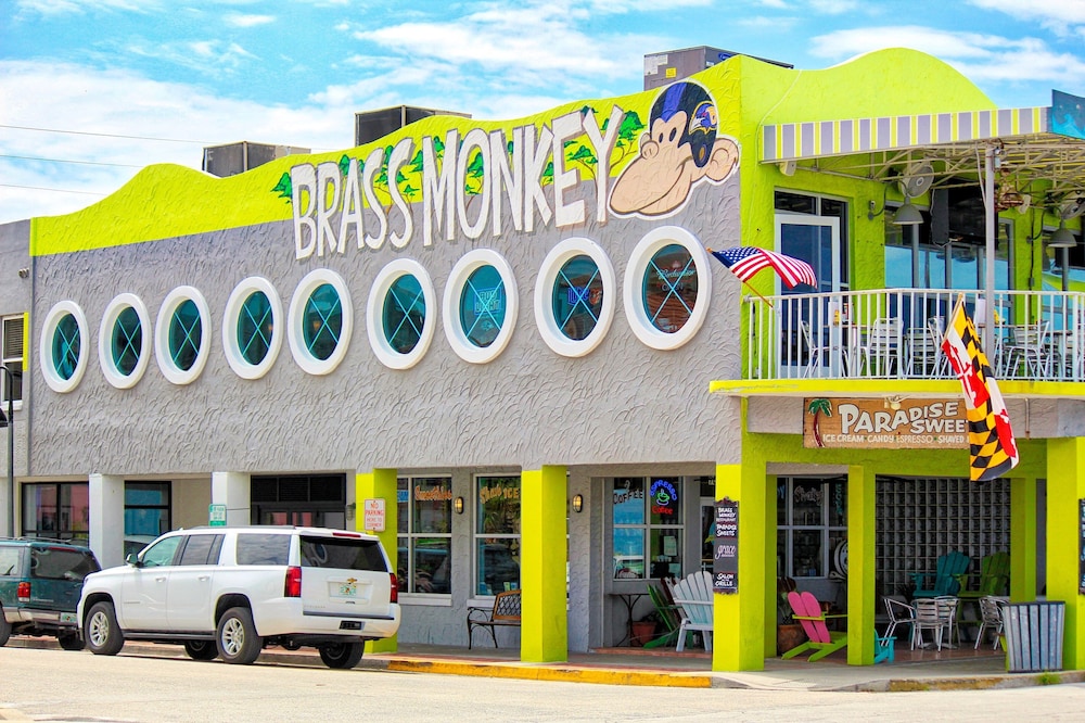 Pass a grille Gulf Way Beachfront Balcony Views