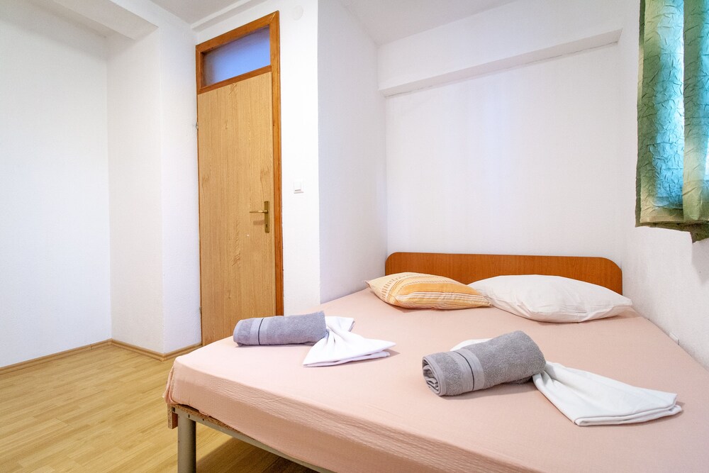 Apartmani Laura Deals & Reviews (Neum, BIH) Wotif