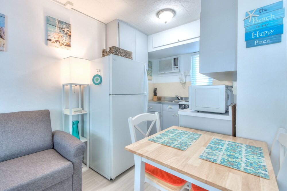 Tropic Terrace Suite 56 Beachfront Resort Deals & Reviews (St