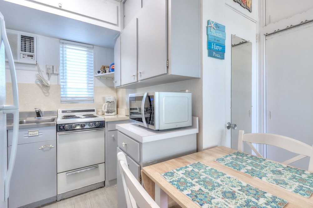 Tropic Terrace Suite 56 Beachfront Resort Deals & Reviews (St