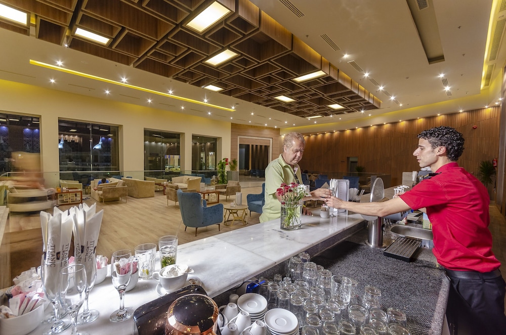 Foto - Titanic Royal-Families and Couples only